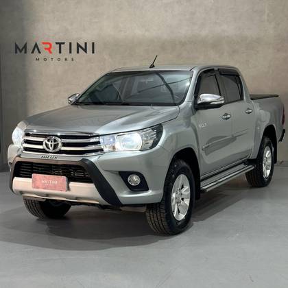 TOYOTA HILUX 2.7 SR 4X2 CD 16V FLEX 4P AUTOMÁTICO TOYOTA HILUX 2.7 SR 4X2 CD 16V FLEX 4P AUTOMÁTICO